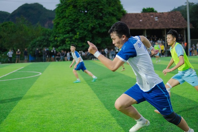 半场战报：科莫0-0卡利亚里